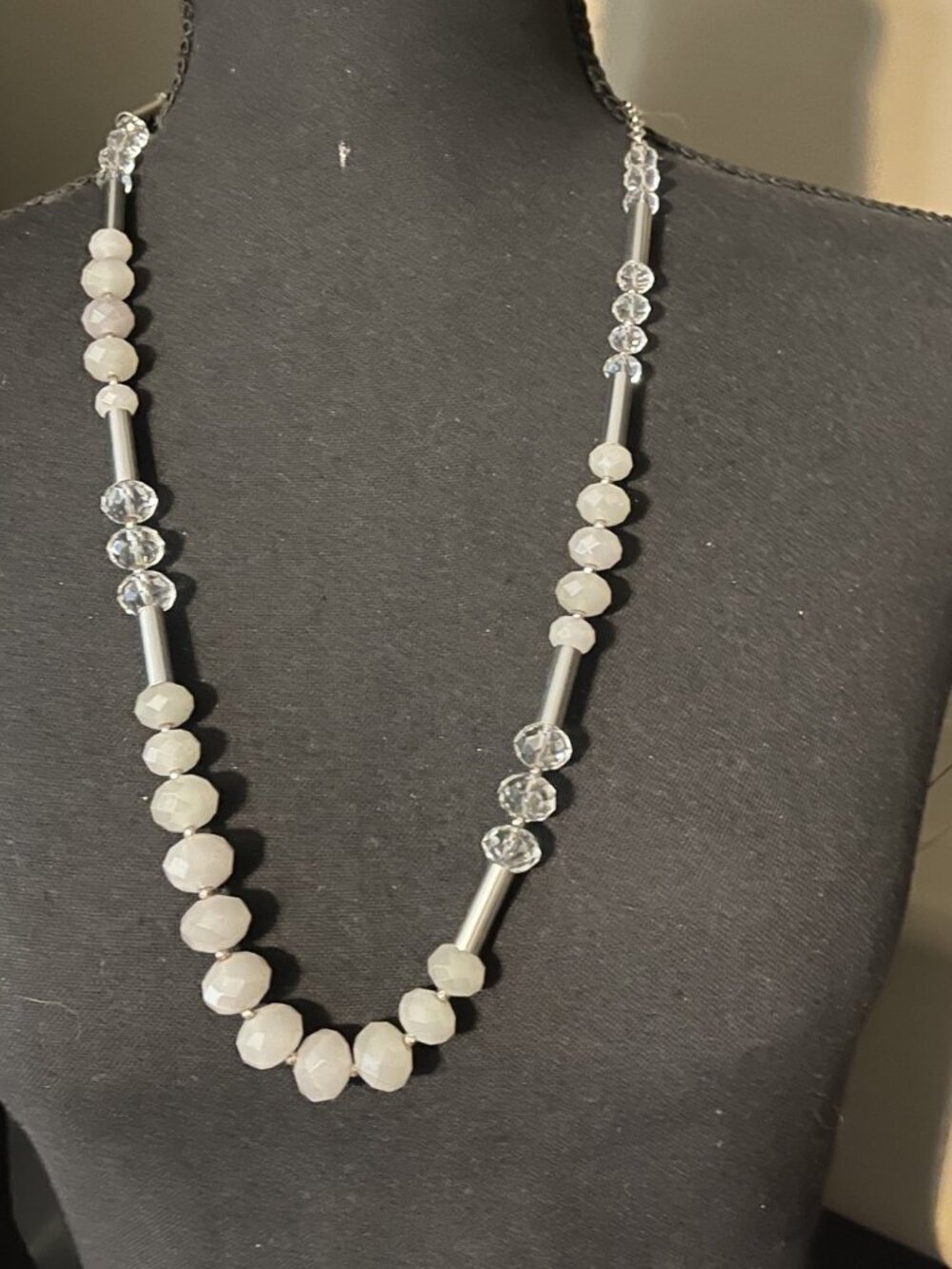 Loft Clear Beaded Long Necklace - Case 11 (4550)